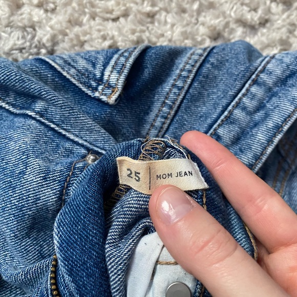 pacsun mom jeans, size 26 - Picture 3 of 5